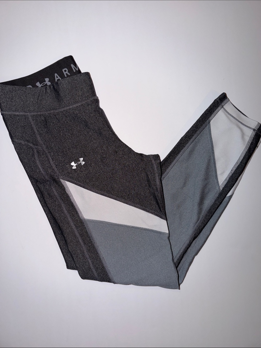 Under Armour Women’s Gray and White Paneled Athletic Leggings